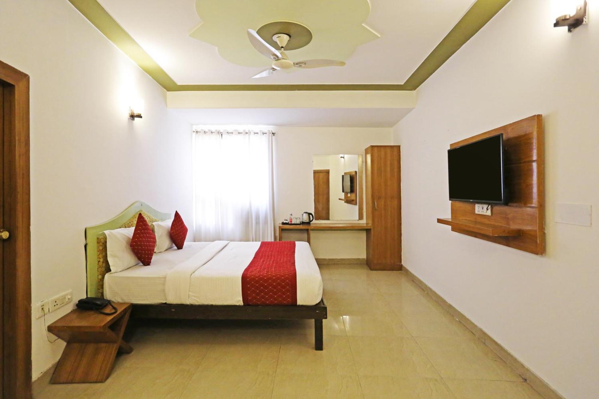 Hotel Ambrosia - A Boutique Hotel นิวเดลี ภายนอก รูปภาพ