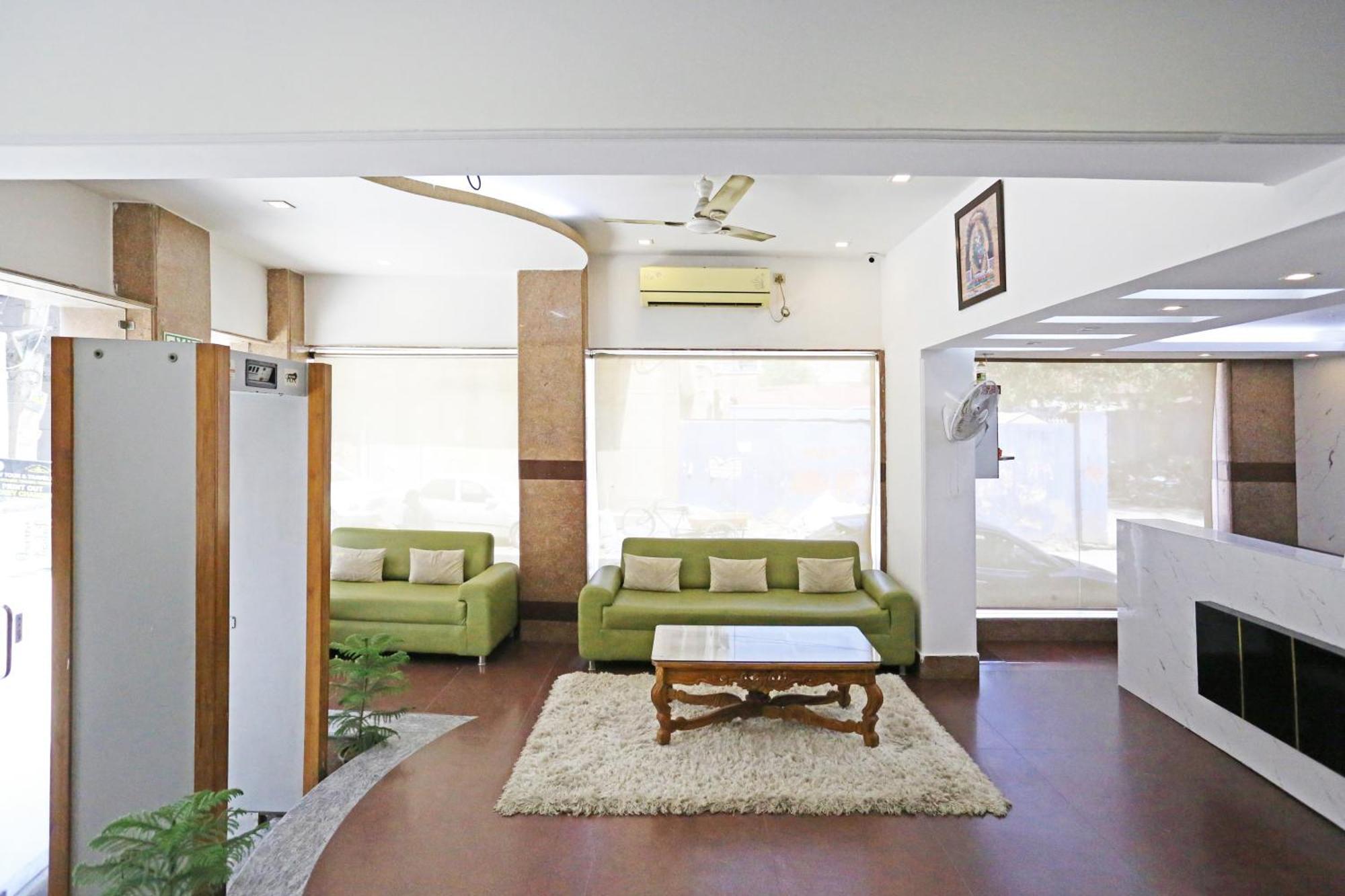 Hotel Ambrosia - A Boutique Hotel นิวเดลี ภายนอก รูปภาพ