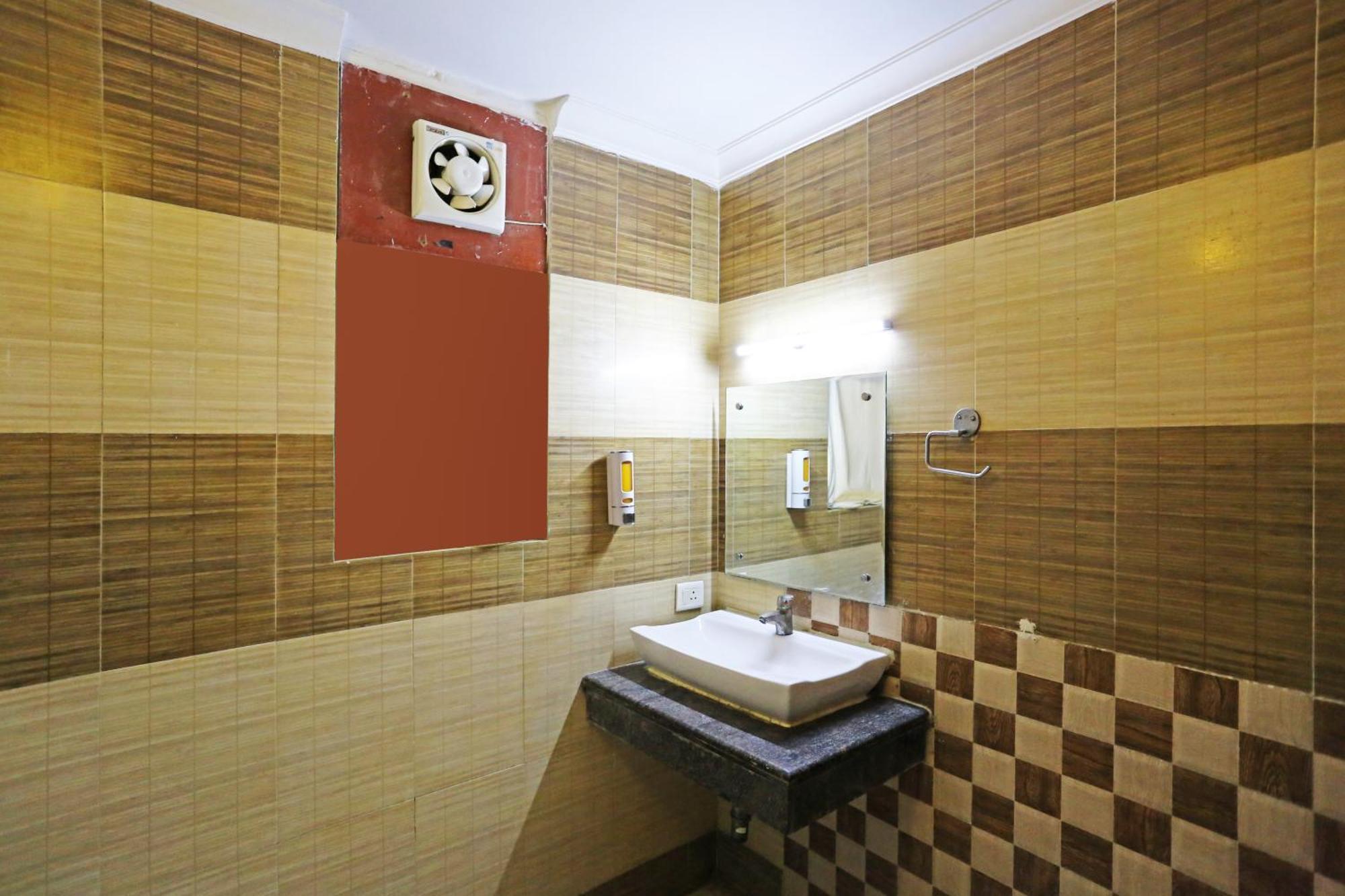 Hotel Ambrosia - A Boutique Hotel นิวเดลี ภายนอก รูปภาพ